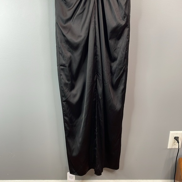 Abercrombie & Fitch NWT Draped Twist-Front Satin Maxi Dress Black Evening M Tall - Picture 5 of 14